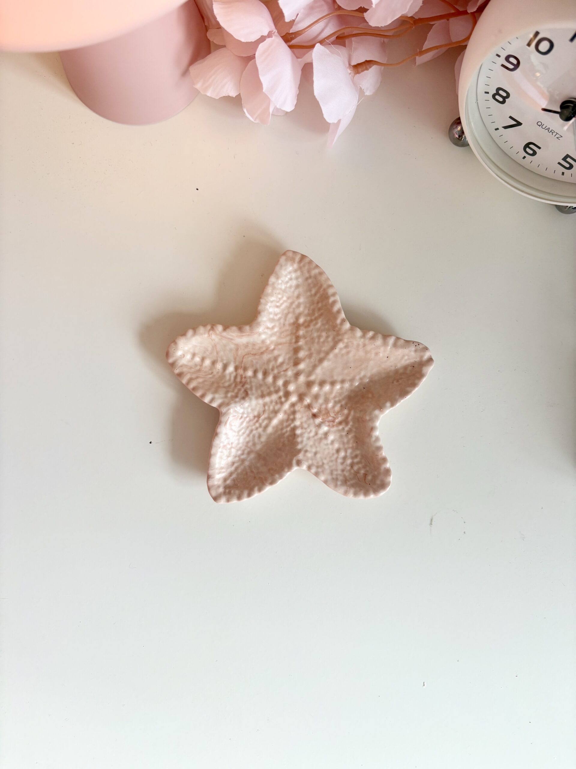 vide-poche fabriqué en jesmonite par mademoiselle création