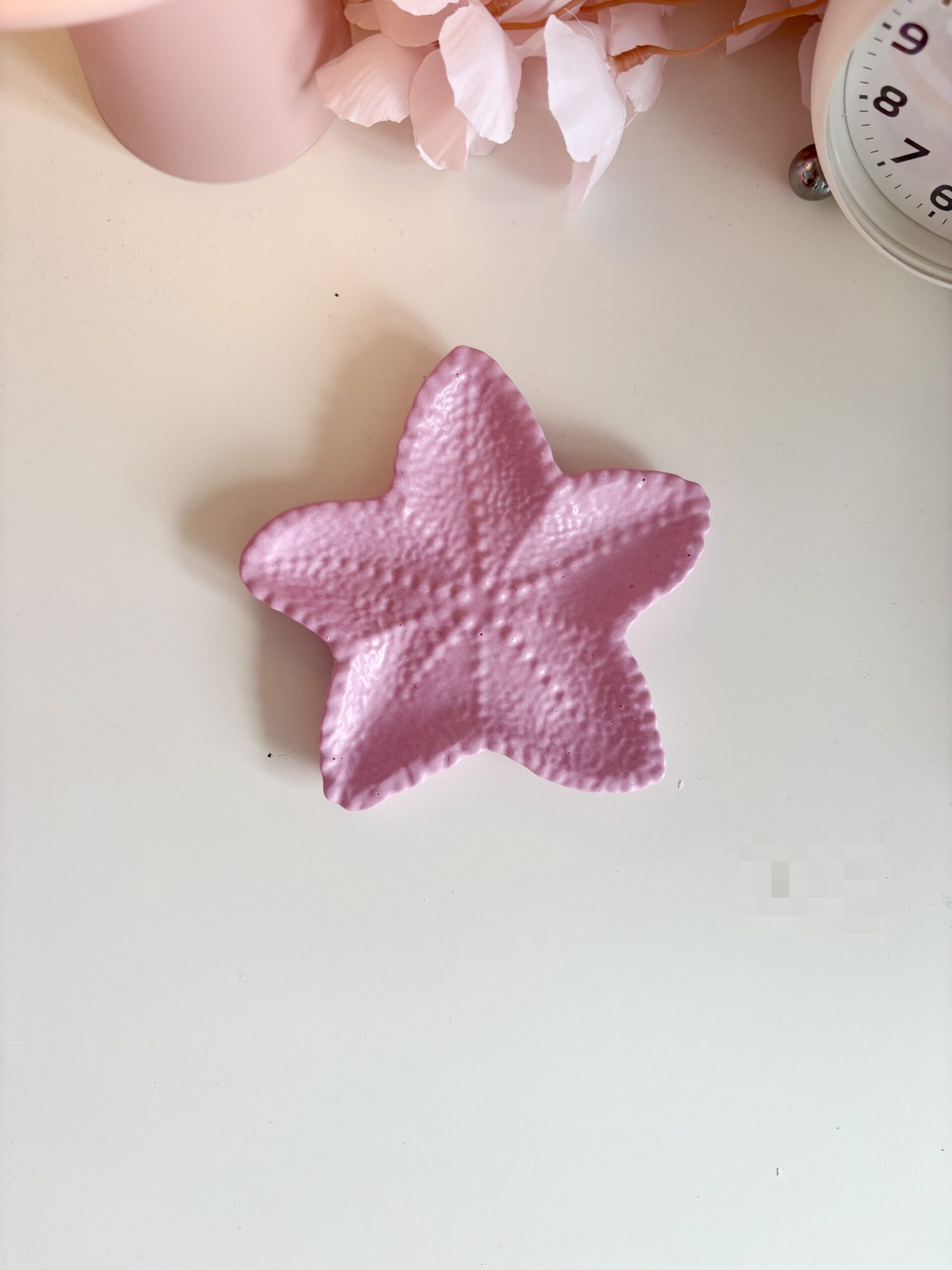 vide-poche fabriqué en jesmonite par mademoiselle création