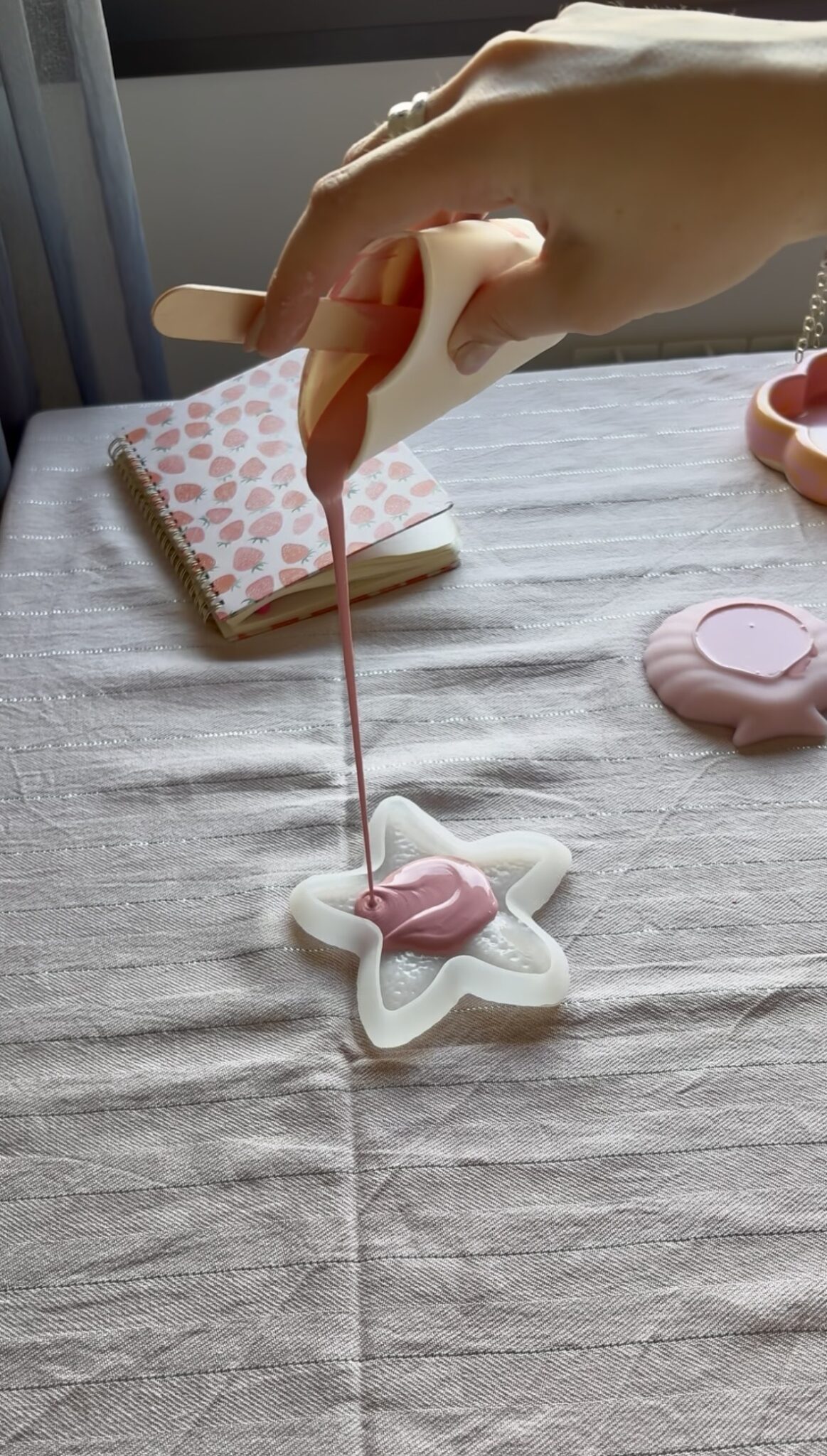 coulage jesmonite réalisé par mademoiselle création