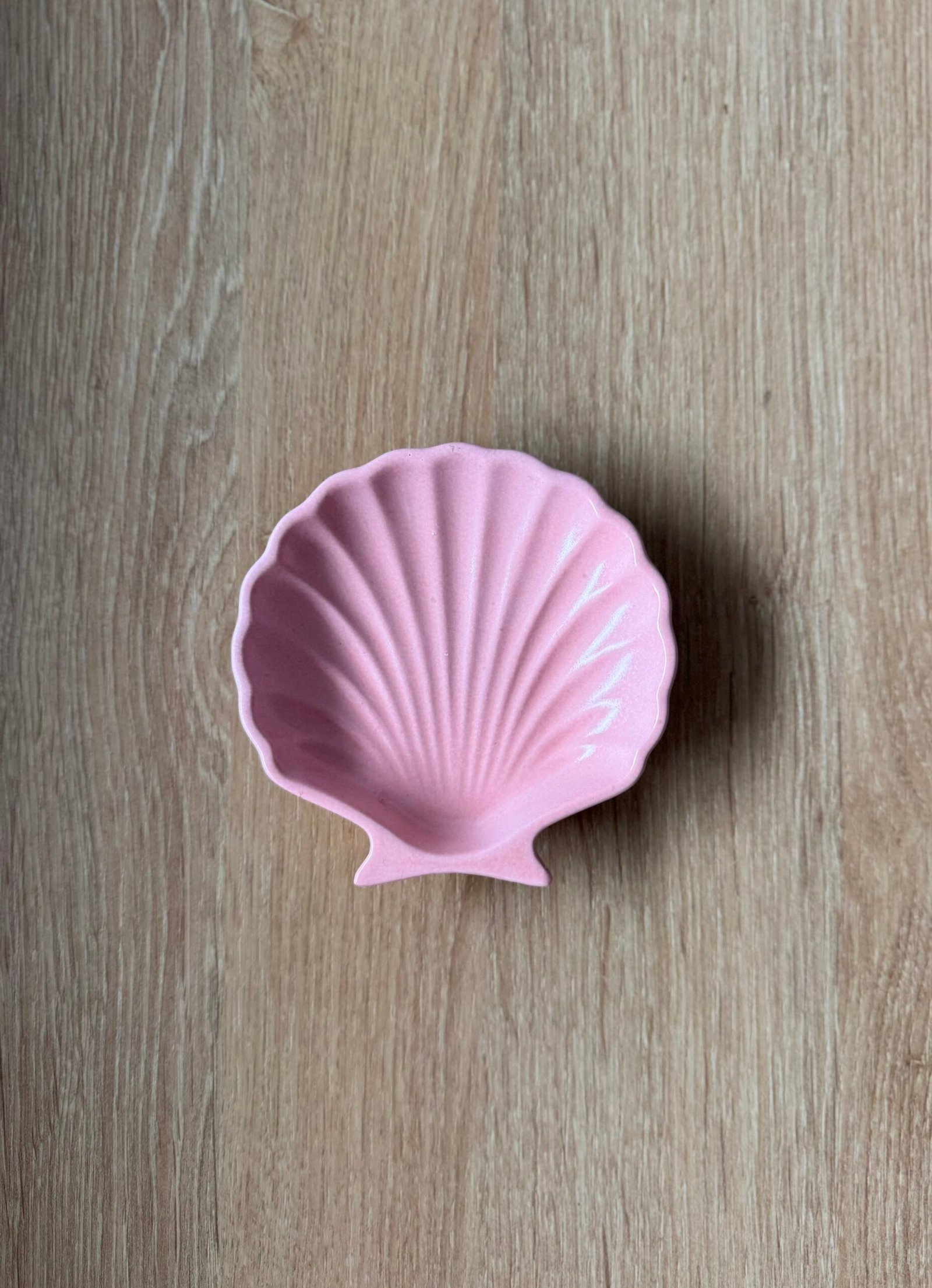 vide-poche coquille fabriqué en jesmonite par mademoiselle création